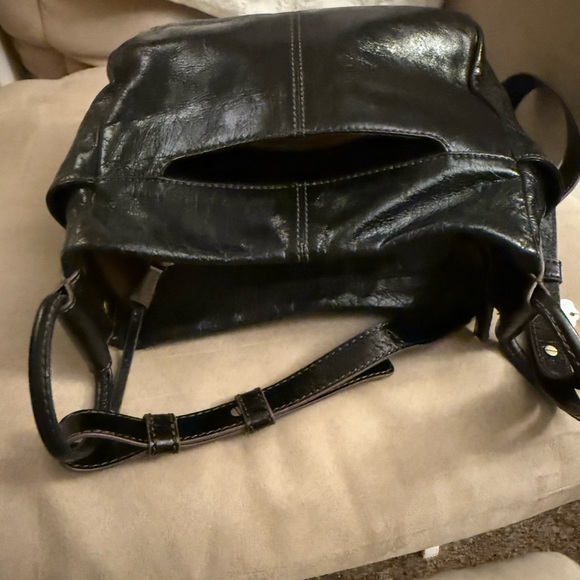 HOBO Classic Black Leather Shoulder Bag - Picture 7 of 10